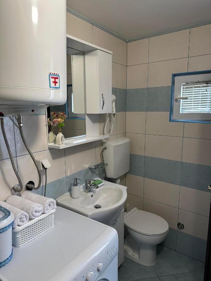 Apartmani Emily & Jully Nikšić Buitenkant foto
