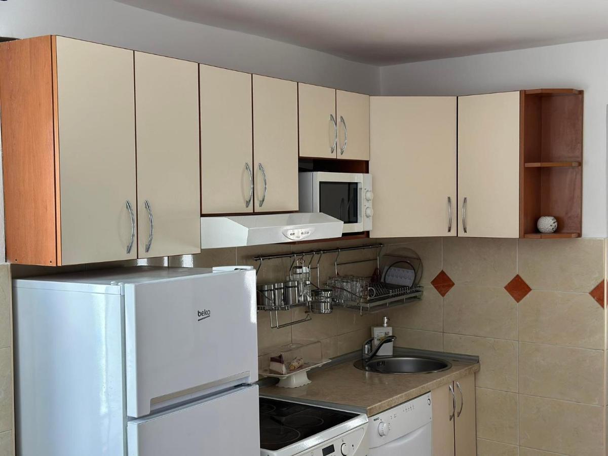 Apartmani Emily & Jully Nikšić Buitenkant foto