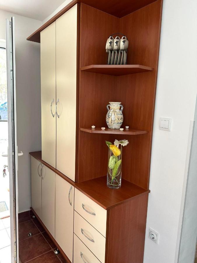 Apartmani Emily & Jully Nikšić Buitenkant foto