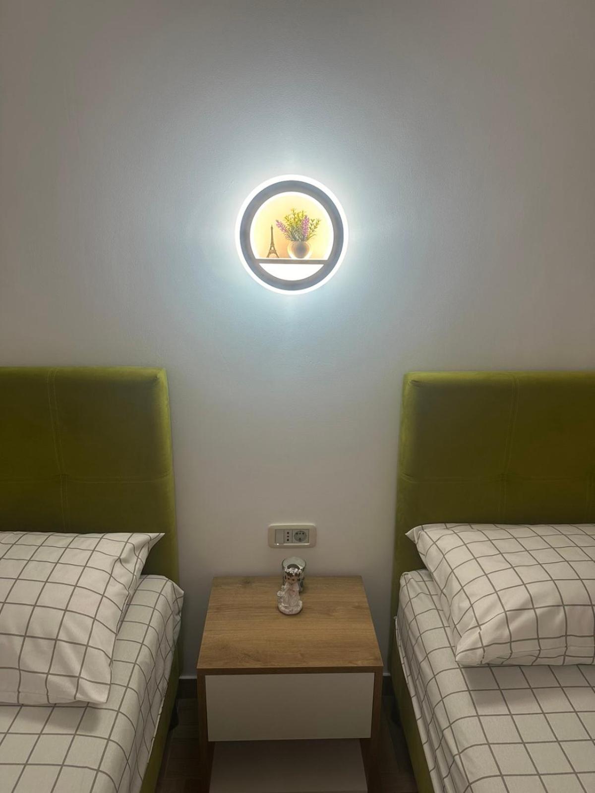 Apartmani Emily & Jully Nikšić Buitenkant foto