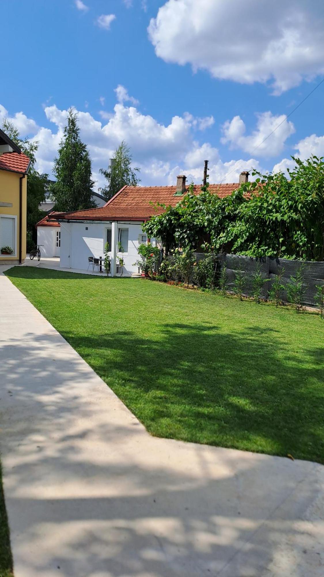 Apartmani Emily & Jully Nikšić Kamer foto